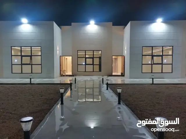 3 Bedrooms Farms for Sale in Al Madinah Bi'r Al-Mashi