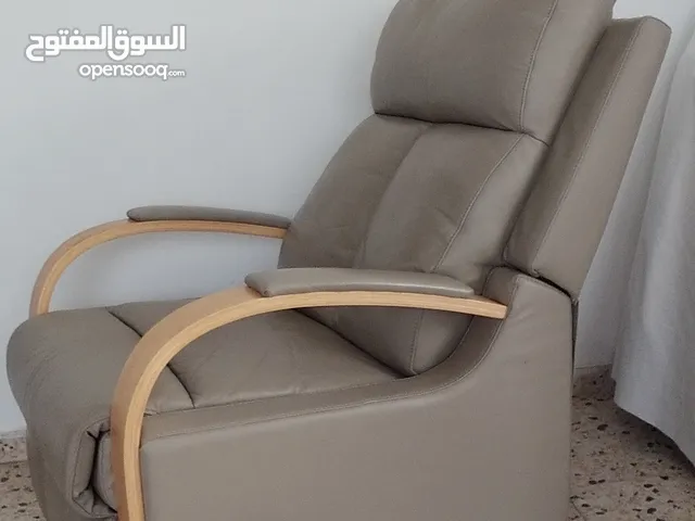 كرسي هزاز جلد