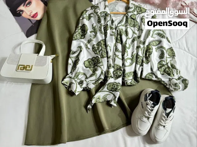 قميص مع تنوره