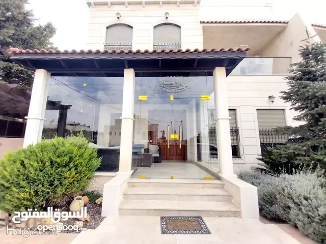 1000 m2 More than 6 bedrooms Villa for Sale in Amman Al Kursi