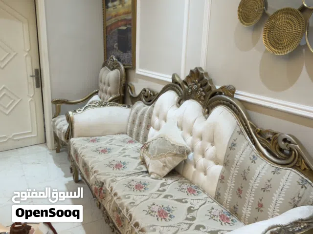 طقم كنب وكراسي للصالة Sofas and Chairs