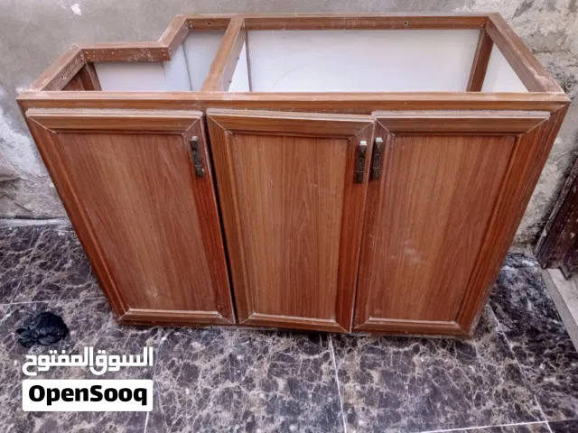 خزائن مطبخ المنيوم بحالة جيدة