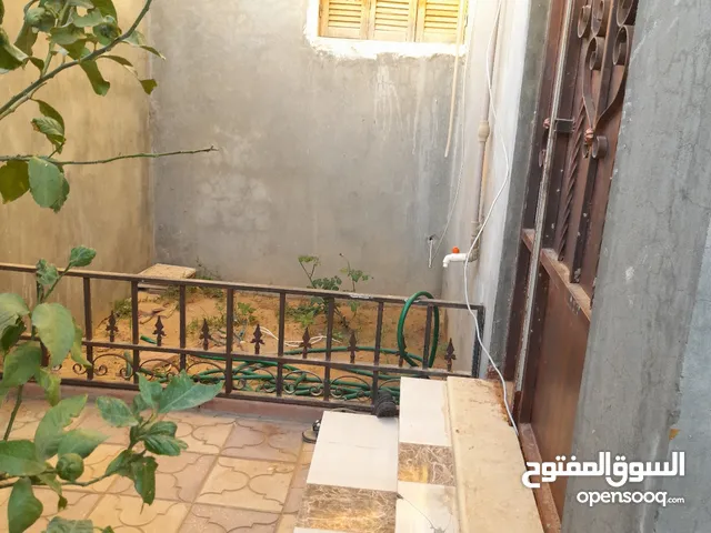 185 m2 4 Bedrooms Townhouse for Sale in Tripoli Wadi Al-Rabi