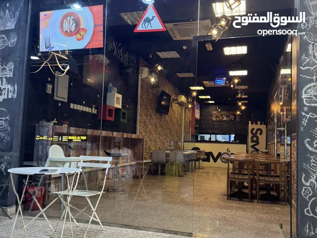 مطعم للبيع في بوشر