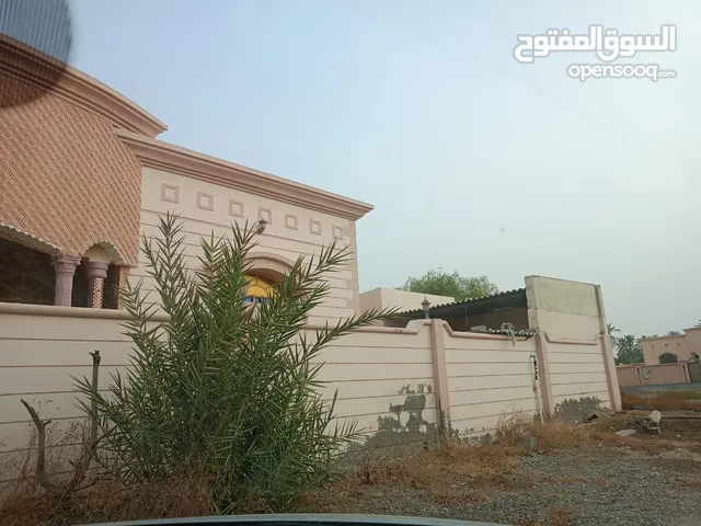 460 m2 More than 6 bedrooms Villa for Sale in Al Batinah Sohar