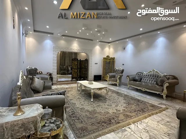 400 m2 3 Bedrooms Townhouse for Rent in Basra Jaza'ir