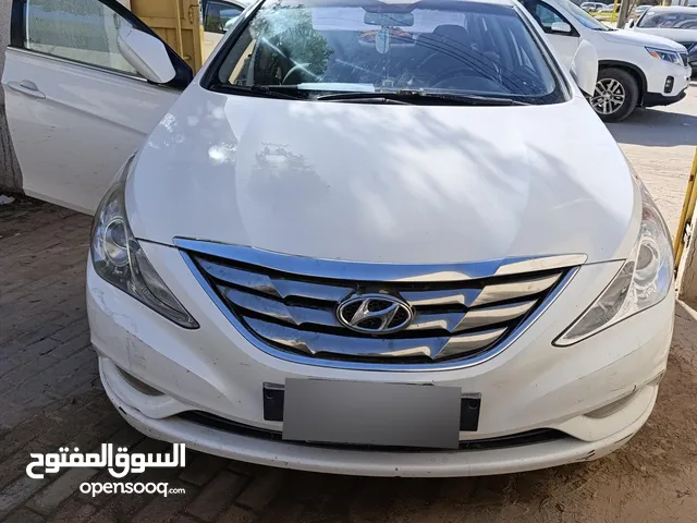 Used Hyundai Sonata in Tripoli