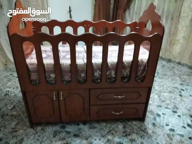 سرير أطفال