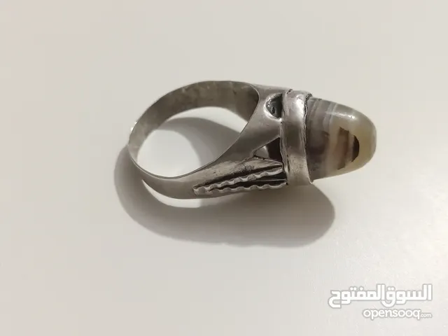 خاتم انتيك مرصع بحجر سليماني نادر