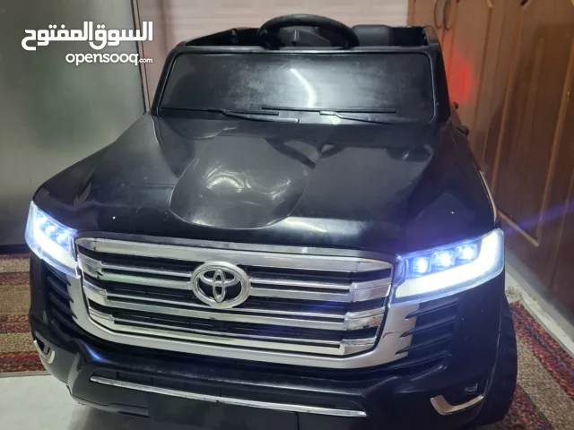 جيب تيوتا شغال 100%