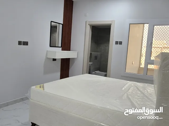 للبيع شقة جديدة مميزة السيب بالخوض السادسة