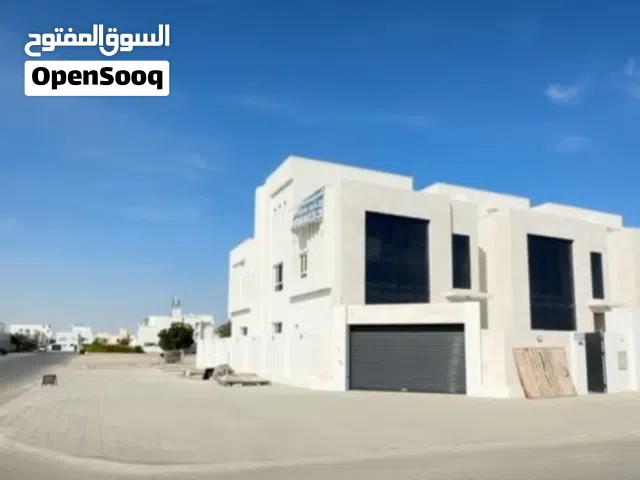 فيلا راقية المعبيلة حلة النصر