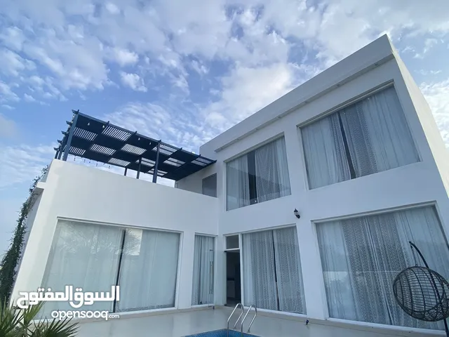 2 Bedrooms Chalet for Rent in Al Batinah Barka