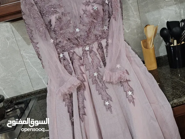 فستان خطبة وأعراس