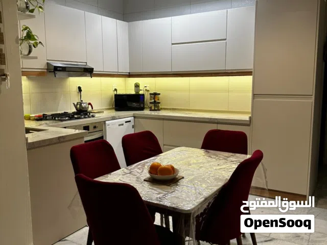 للبيع دار في بغداد _ المنصور _ حي المتنبي 113 متر مربع