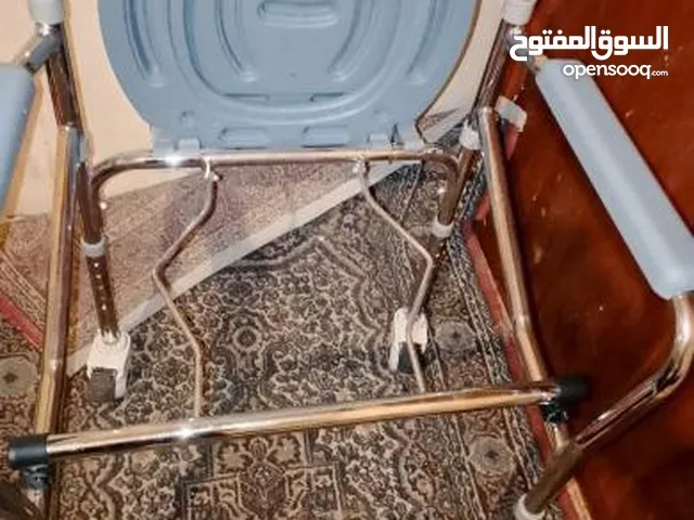 كرسي حمام متحرك لكبار السن مستعمل بحاله الوكاله المنطقه ابو نصير السعر 30 لا يوجد توصيل