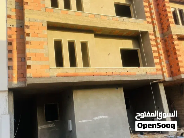 190 m2 4 Bedrooms Apartments for Sale in Tripoli Al-Serraj