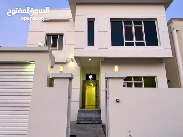 فيلا راقية خلف نادي السيب مباشرة