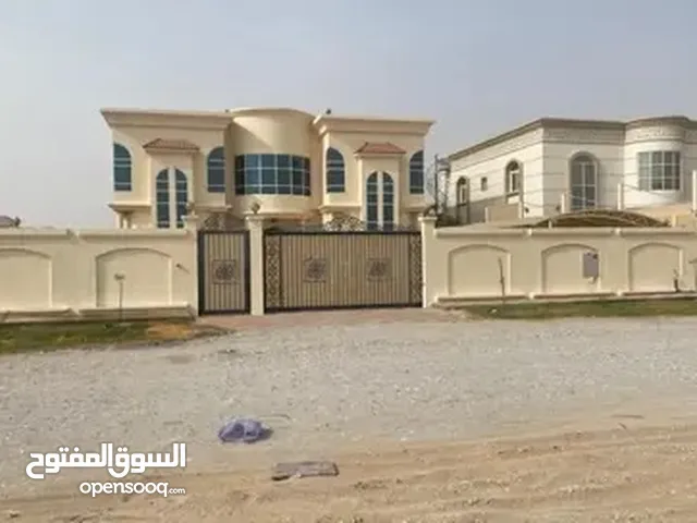 300 m2 5 Bedrooms Villa for Rent in Abu Dhabi Khalifa City
