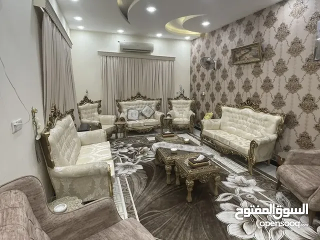 270 m2 5 Bedrooms Townhouse for Sale in Basra Tannumah