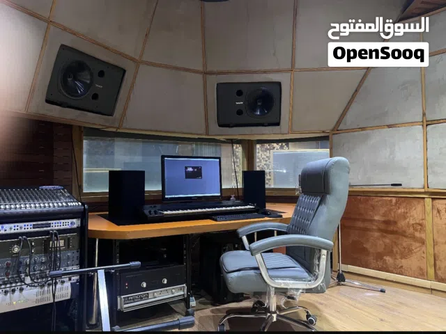 دورة احترافية في الهندسة الصوتية، البيانو والموسيقى مع مهندس وموزع محترف خبره اكثر من 30 عام