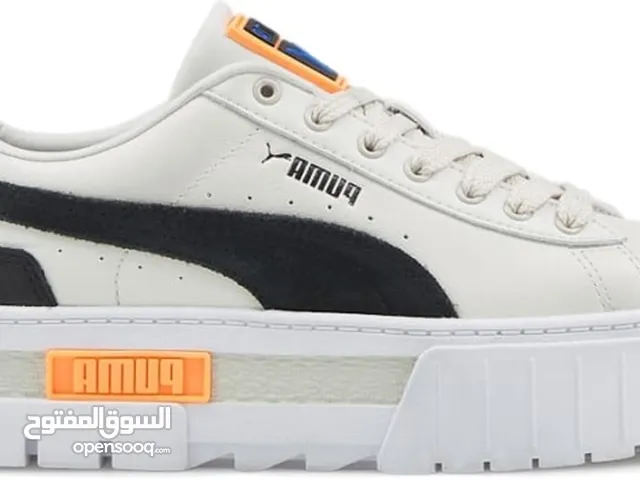 MAYZE classic women sneaker by puma سنيكر نسائي من بوما باللون البيج اضافة ل البرتقالي و الازرق