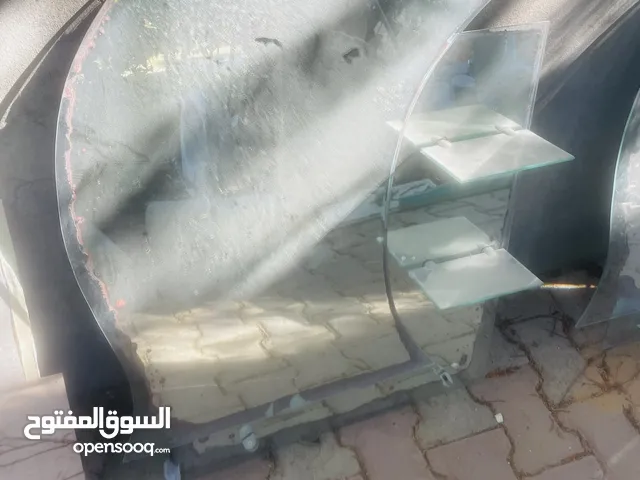ملحقات حمام مستعملة في حالة ممتازة