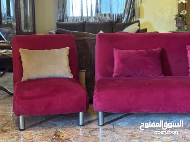 صالون كنبايات أحمر – كبيرة وتنتين صغار (مستعمل بحالة جيدة