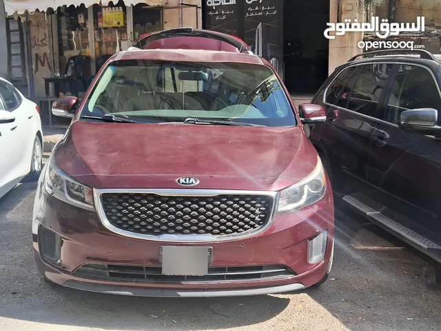 Used Kia Sedona in Rif Dimashq