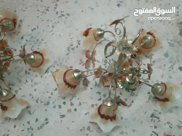ثريات عدد 2 حلوات و جميلات