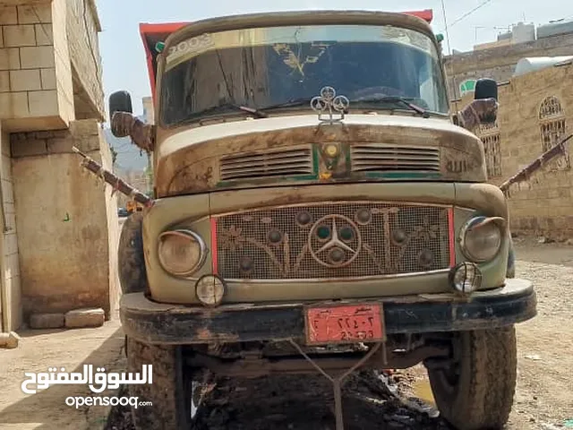 قلاب مرسديس عايدي اربعه وعشرين