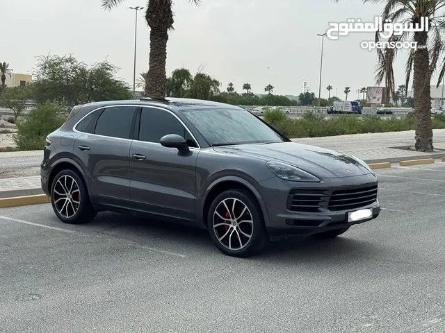 Porsche Cayenne 2019 (Grey)