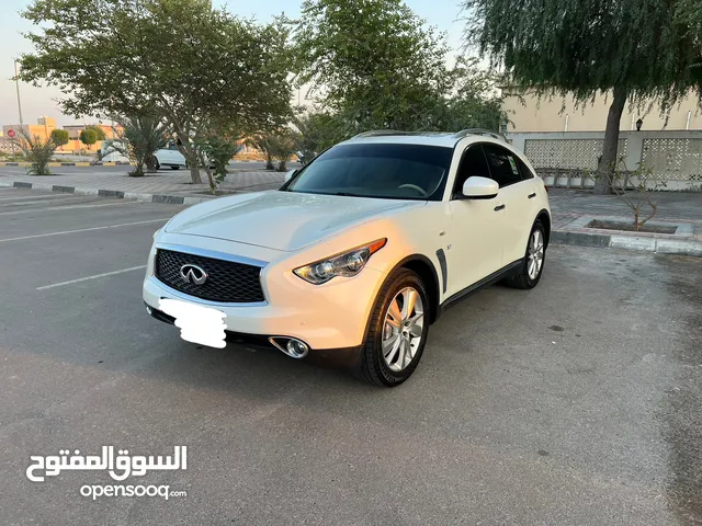 إنفينيتي QX70