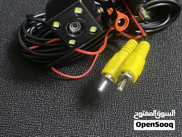 كاميرا خلفية للسيارة مستعملة بجودة جيدة مع مميزات أساسية