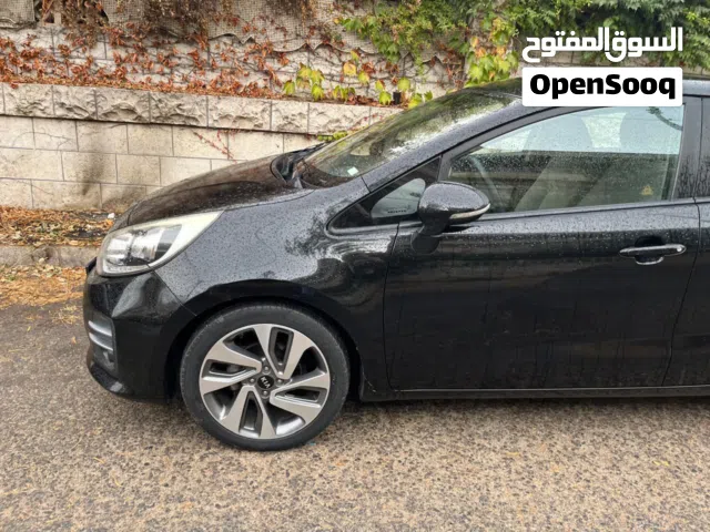 2017 كيا ريو Standard