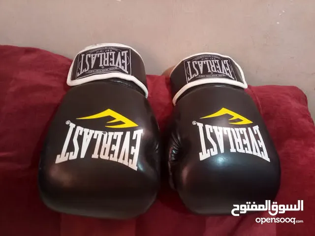 واقيه رياضيه. استعمال خفيف. تواصل وتساب. ومع باندج