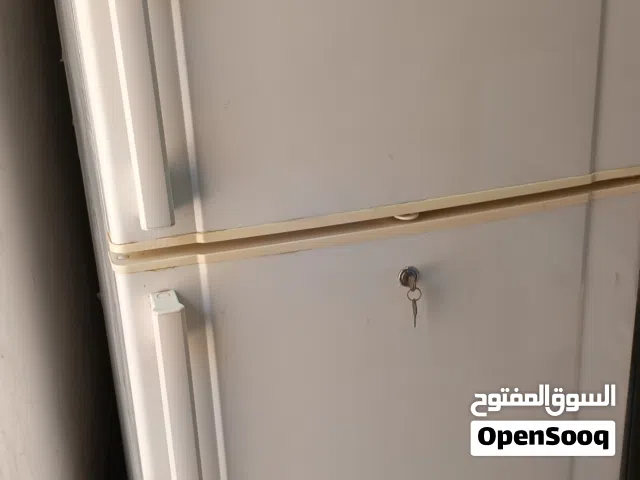 ثلاجه 18قدم جينيرال ديلوكس نوفرست تبريد هواء ماتور وغاز الشركة مش مصلحة شغاله وبحالة ممتازه