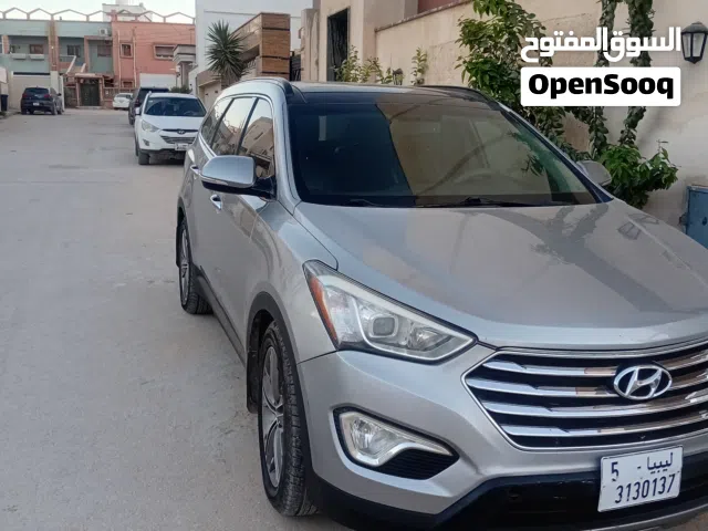 2014 هيونداي سنتافي Standard