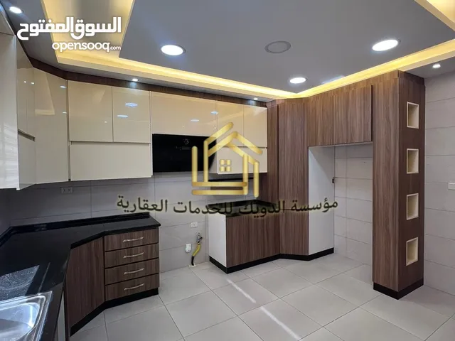 220 m2 3 Bedrooms Apartments for Rent in Amman Al Rabiah