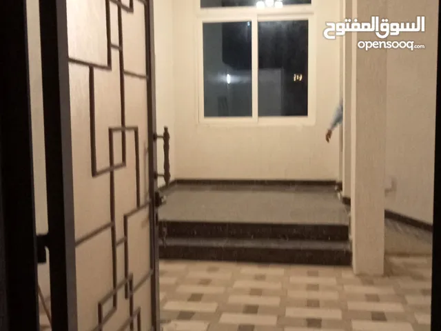 274m2 5 Bedrooms Villa for Sale in Ajman Al-Zahya