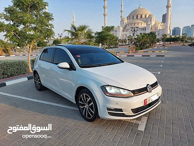 DHS 18500/= 2015 VOLKSWAGEN GOLF 1.8 L V4 - FULL OPTION