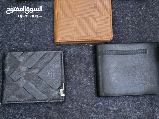 محافظ للبيع بسعر مغري وكاله