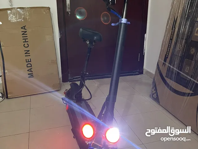 سكوتر بحجم كبير