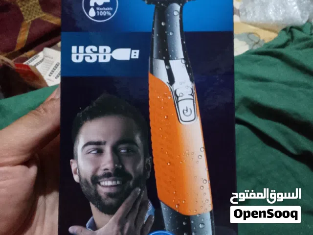 ماكينة حلاقة باوور كيمي ممتازة جدا وسعر كويس جدا معاها حاجتها الشاحن والإمشاط