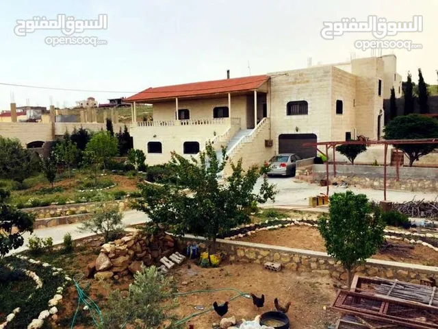420m2 5 Bedrooms Townhouse for Sale in Tafila Al-Ayes