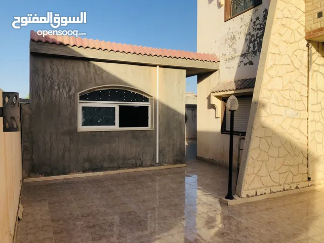 715 m2 More than 6 bedrooms Townhouse for Sale in Misrata Other