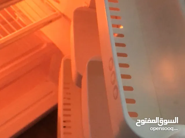 ثلاجه للبيع بسعر مغري
