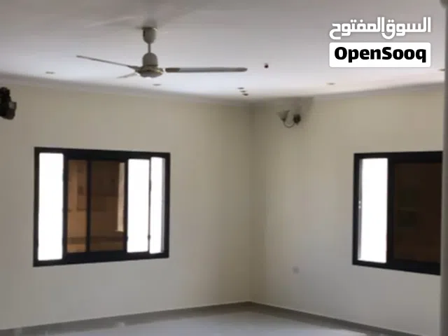 280 m2 5 Bedrooms Apartments for Rent in Muharraq Al Sayh