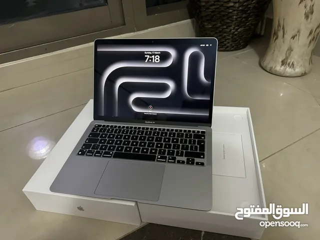 MacBook Air 13 Inch M1 256GB 8GB UAE Version with Apple Care plus till 2026
