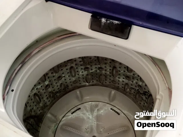 غساله اتوماتيك ايطالي 8 كيلو 1200 دوره والغساله الثانيه زانوسي 11 كيلو